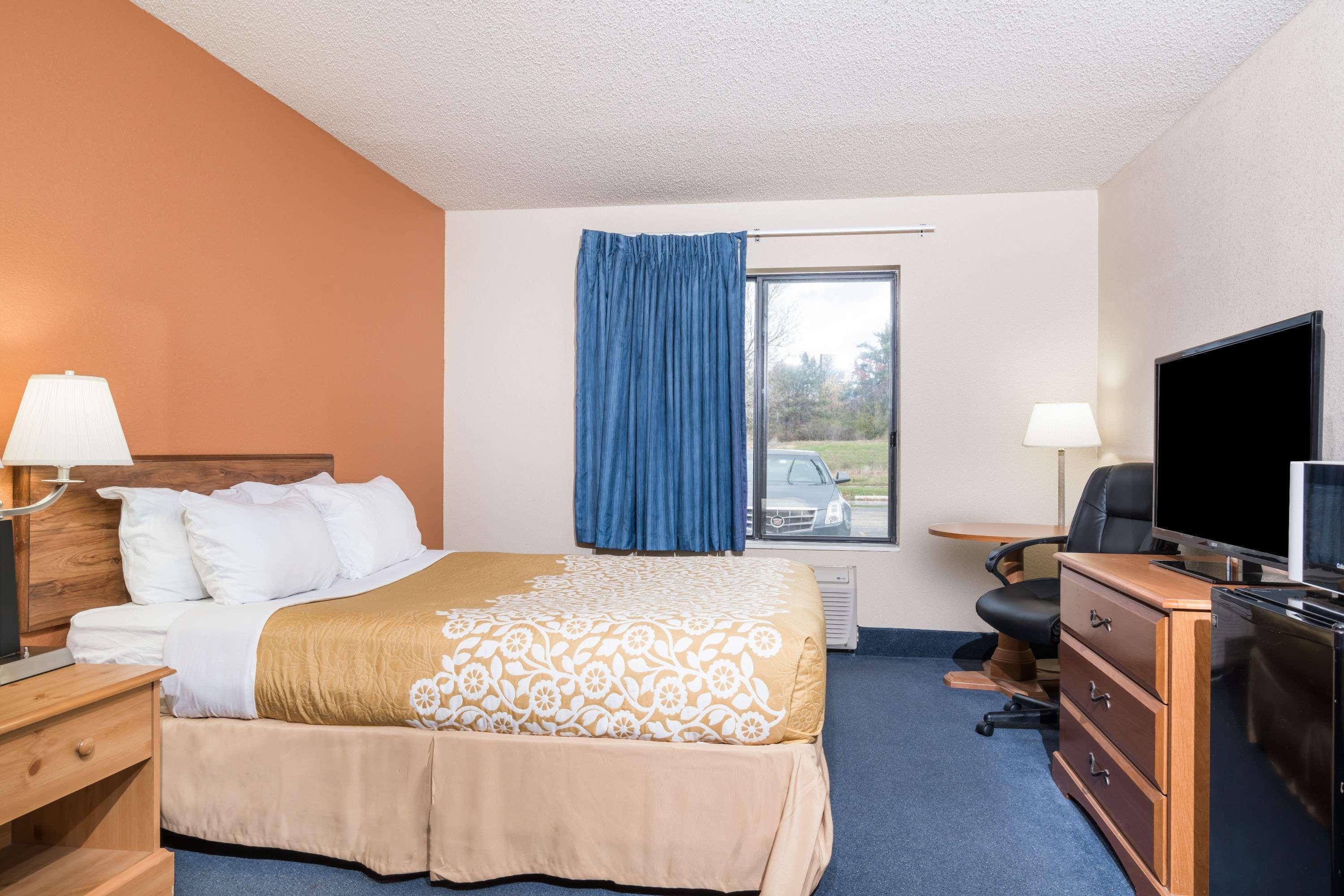 Days Inn By Wyndham Black River Falls - Access To Atv Trail Exterior foto