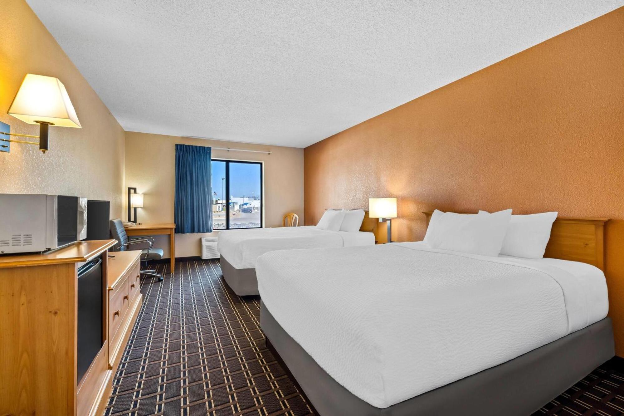 Days Inn By Wyndham Black River Falls - Access To Atv Trail Exterior foto